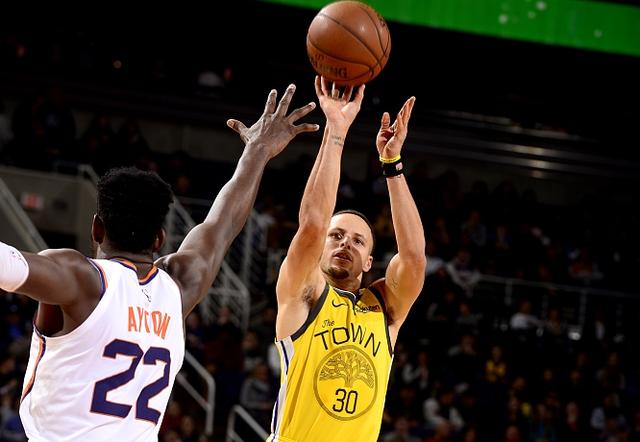 NBA-米切尔三分绝杀勇士，骑士终结对手13连胜登顶联盟引热议